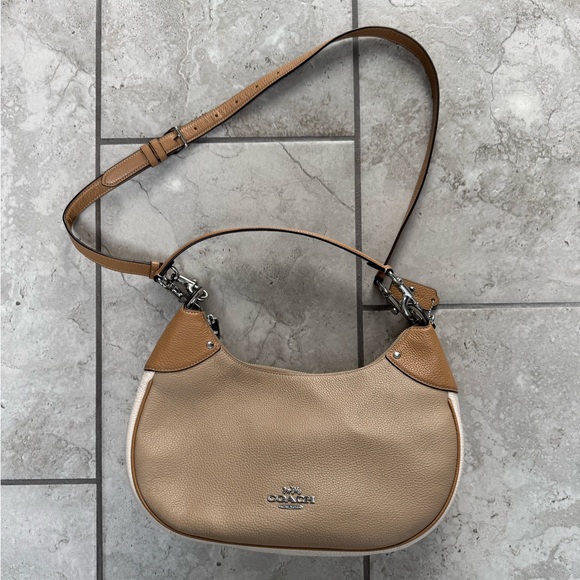 New Coach CH508 Mara Hobo Pebble Leather Shoulder bag Sandy Beige Multi - Picture 1 of 3
